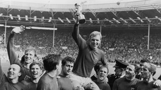 Bobby Moore lifts the World Cup