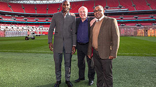 Jason Roberts and Greg Dyke on the Wembley pitch
