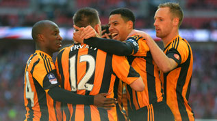 Curtis Davies celebrates with Matt Fryatt at Wembley