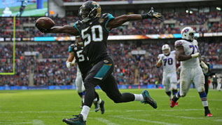 Telvin Smith celebrates at Wembley