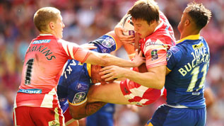 Weller Hauraki playing for Leeds Rhinos at Wembley