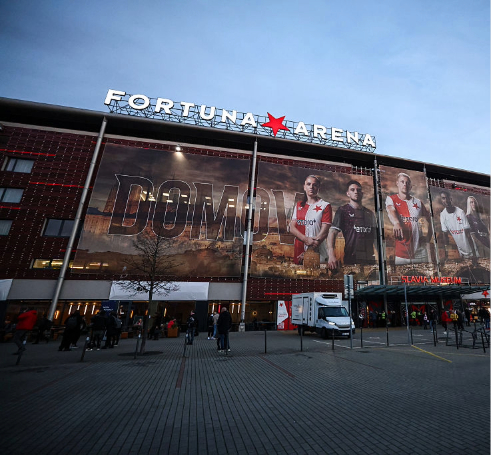 FORTUNAAREANA_OUTSIDE_490x455
